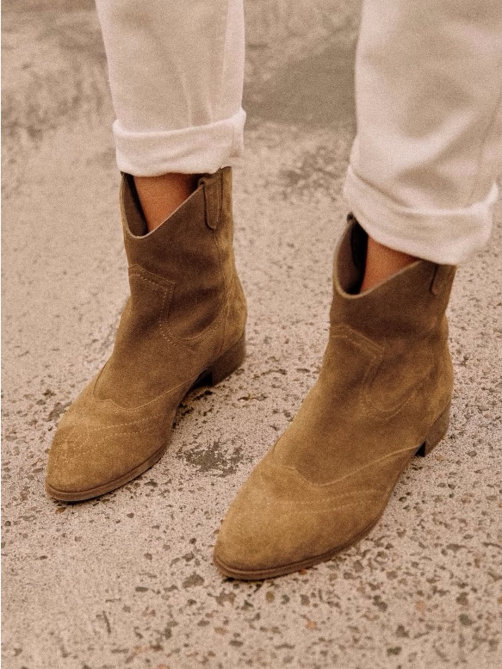 Sezane Billie Low Cowboy Leather Suede Ankle Boots in Taupe / Brown, Size 6
